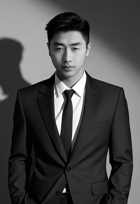 首席设计师 向杰