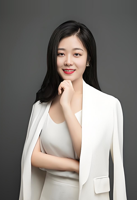 首席设计师 李静